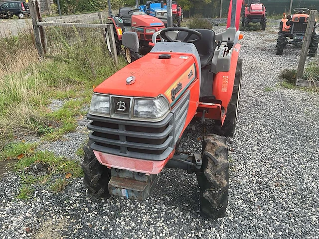 1987 granbia gb18 minitractor met 2020 bel-agro bx42 hakselaar - afbeelding 8 van  15