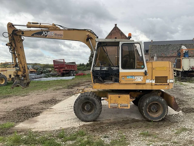 1987 liebherr a9003 banden graafmachine - afbeelding 12 van  20
