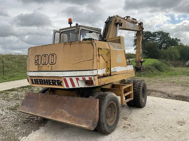 1987 liebherr a9003 banden graafmachine - afbeelding 16 van  20