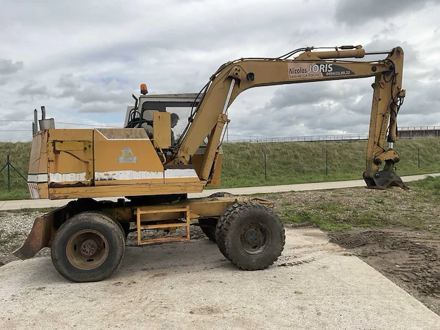 1987 liebherr a9003 banden graafmachine - afbeelding 17 van  20