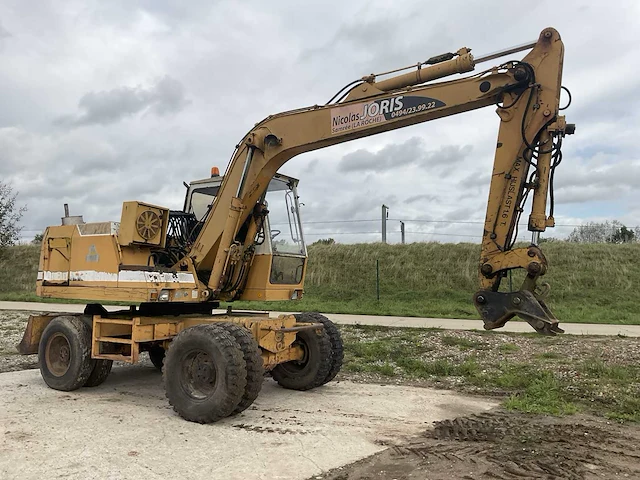 1987 liebherr a9003 banden graafmachine - afbeelding 18 van  20