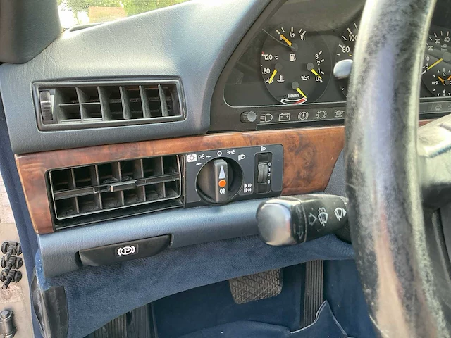 1988 - mercedes 500sec v8 - afbeelding 7 van  49
