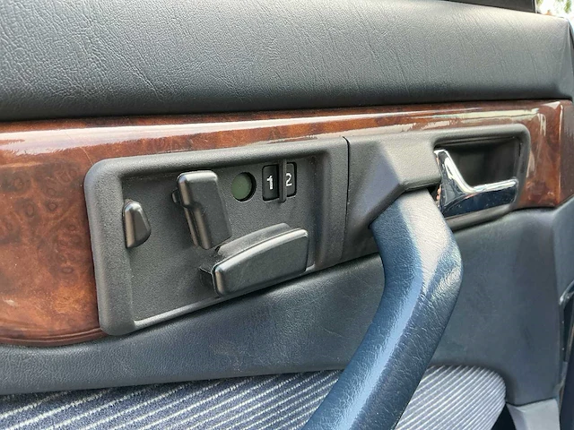 1988 - mercedes 500sec v8 - afbeelding 18 van  49