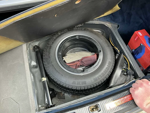 1988 - mercedes 500sec v8 - afbeelding 26 van  49