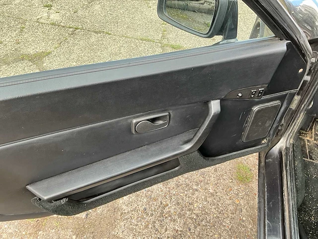 1988 - porsche 944 s - oldtimer - afbeelding 20 van  43