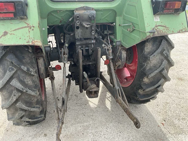 1988 fendt 304ls farmer turbomatik tweewielaangedreven landbouwtractor - afbeelding 6 van  25
