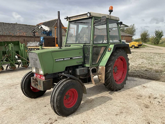 1988 fendt 304ls farmer turbomatik tweewielaangedreven landbouwtractor - afbeelding 20 van  25