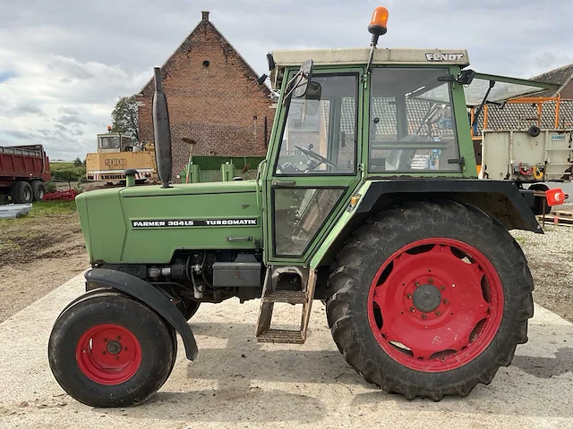1988 fendt 304ls farmer turbomatik tweewielaangedreven landbouwtractor - afbeelding 21 van  25
