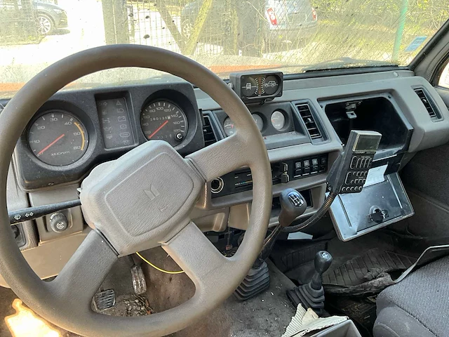 1988 isuzu trooper lichte vrachtwagen - afbeelding 2 van  20