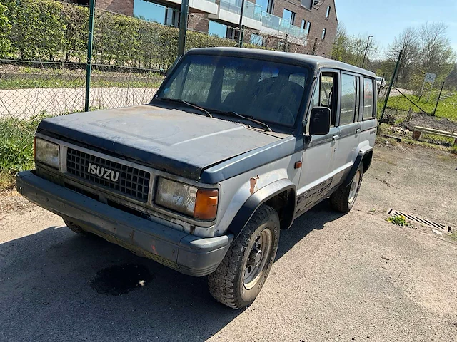1988 isuzu trooper lichte vrachtwagen - afbeelding 1 van  20