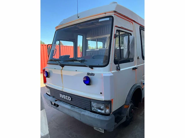 1988 iveco zeta 50-9 brandweerwagen - afbeelding 2 van  46