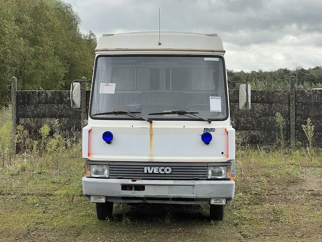 1988 iveco zeta 50-9 brandweerwagen - afbeelding 46 van  46