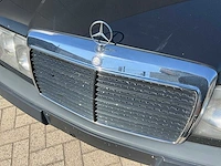 1988 mercedes 260e oldtimer 6 cilinder - afbeelding 15 van  59