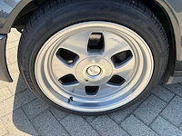 1988 mercedes 260e oldtimer 6 cilinder - afbeelding 16 van  59