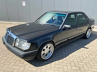 1988 mercedes 260e oldtimer 6 cilinder - afbeelding 1 van  59