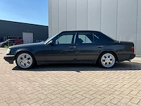 1988 mercedes 260e oldtimer 6 cilinder - afbeelding 3 van  59