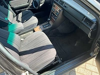 1988 mercedes 260e oldtimer 6 cilinder - afbeelding 53 van  59