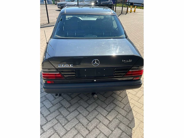 1988 mercedes 260e oldtimer 6 cilinder - afbeelding 6 van  59
