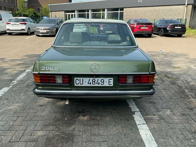 1988 mercedes-benz oldtimer 300d met airco - afbeelding 19 van  24