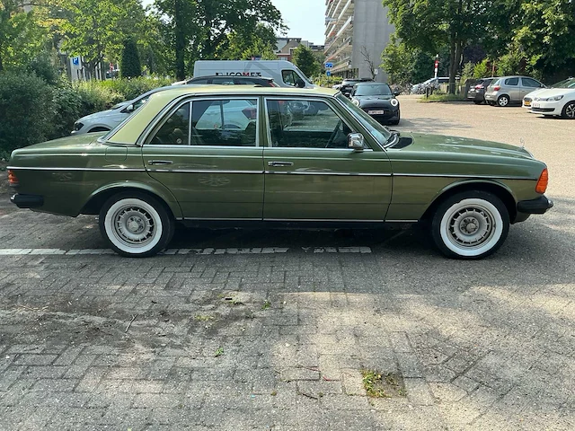 1988 mercedes-benz oldtimer 300d met airco - afbeelding 21 van  24