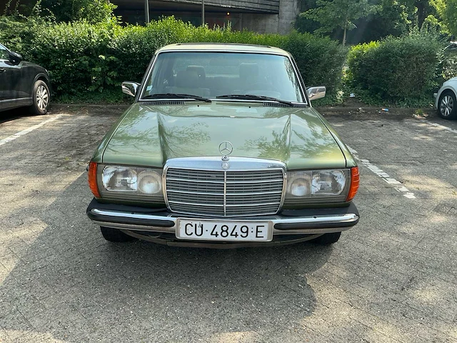 1988 mercedes-benz oldtimer 300d met airco - afbeelding 23 van  24