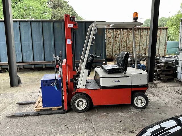 1988 nissan y01-18u vorkheftruck - afbeelding 16 van  19
