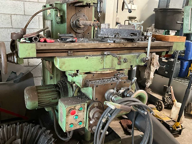1988 rong fu rf-30b boorfreesmachine - afbeelding 2 van  35