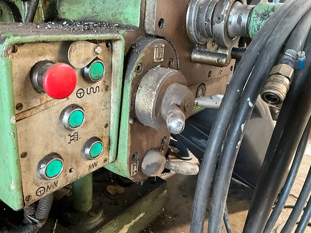 1988 rong fu rf-30b boorfreesmachine - afbeelding 14 van  35