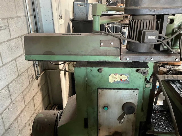1988 rong fu rf-30b boorfreesmachine - afbeelding 21 van  35