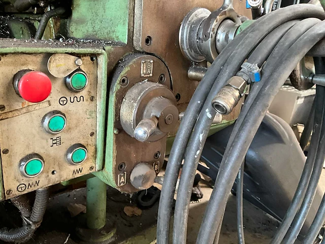 1988 rong fu rf-30b boorfreesmachine - afbeelding 27 van  35