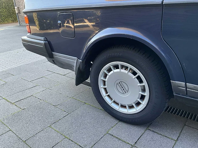 1988 volvo - 240dl - oldtimer - afbeelding 18 van  38