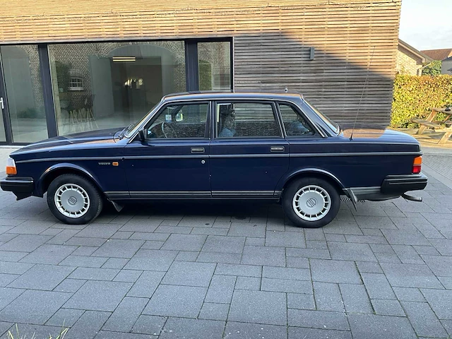 1988 volvo - 240dl - oldtimer - afbeelding 9 van  38