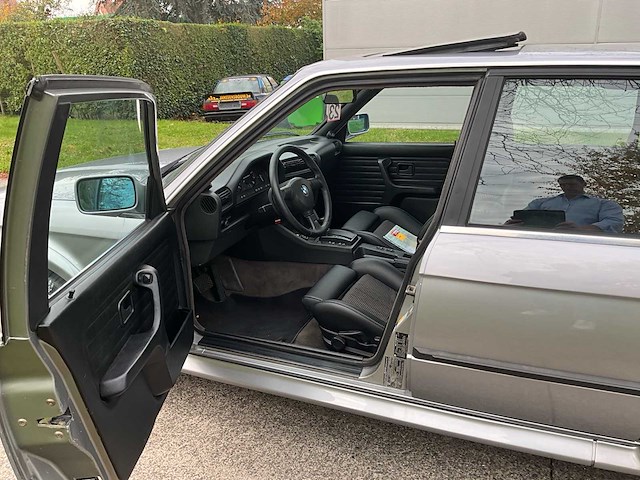 1989 bmw 325 personenauto - afbeelding 2 van  27