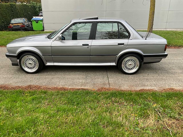 1989 bmw 325 personenauto - afbeelding 12 van  27