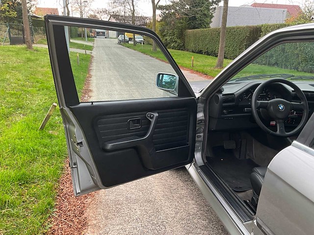 1989 bmw 325 personenauto - afbeelding 27 van  27