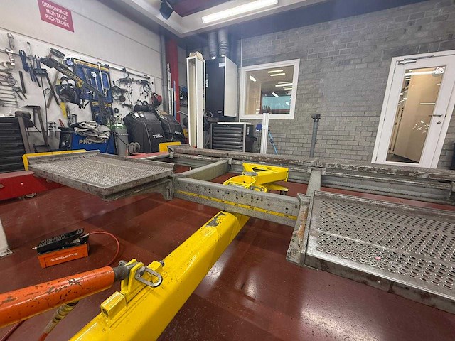 1989 car bench 102 hefbrug - richtbank - afbeelding 2 van  12