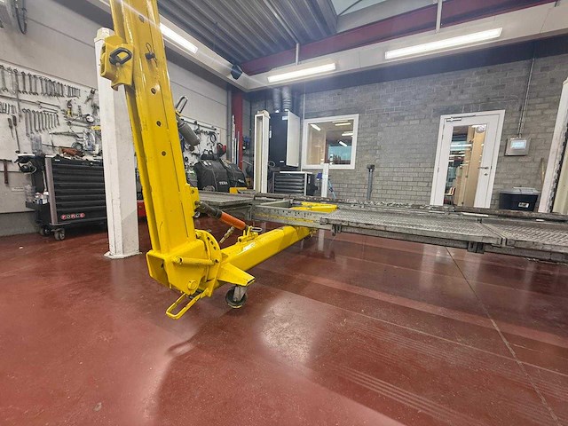 1989 car bench 102 hefbrug - richtbank - afbeelding 12 van  12