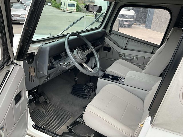 1989 jeep wrangler oldtimer - afbeelding 7 van  48