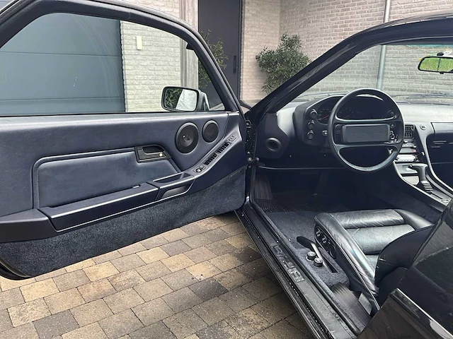 1989 porsche 928 s4 oldtimer - afbeelding 2 van  38