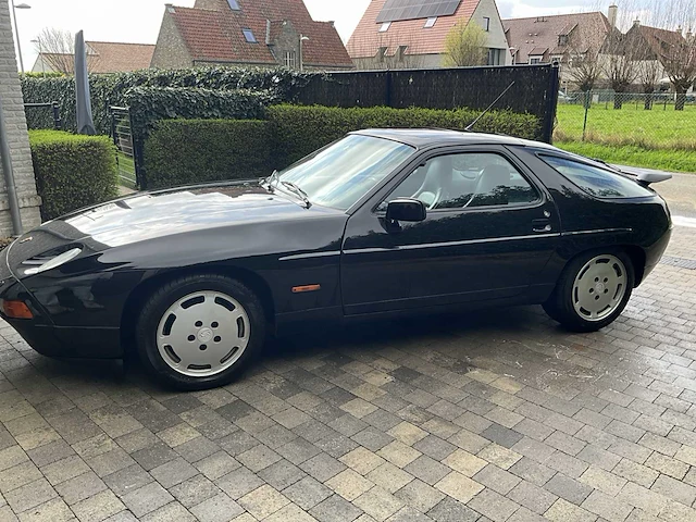 1989 porsche 928 s4 oldtimer - afbeelding 1 van  38