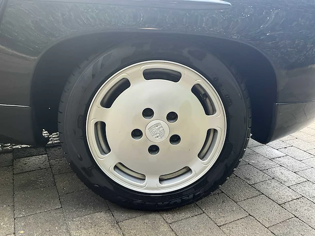 1989 porsche 928 s4 oldtimer - afbeelding 25 van  38