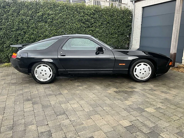 1989 porsche 928 s4 oldtimer - afbeelding 23 van  38