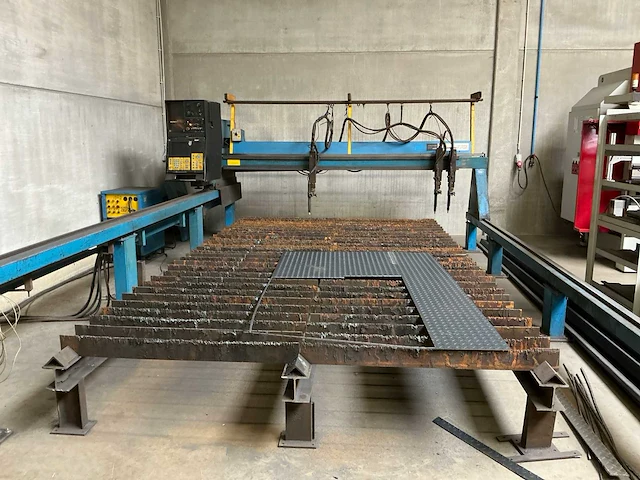 1989 saf oxytotome 5pmd plasmasnijmachine - afbeelding 1 van  11
