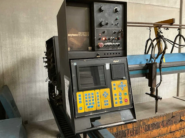 1989 saf oxytotome 5pmd plasmasnijmachine - afbeelding 7 van  11