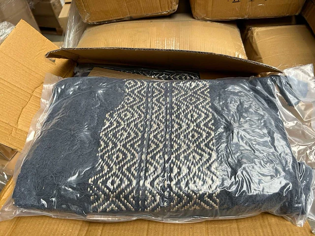 198x natural sanctuary - sierkussen - pillow - afbeelding 3 van  6