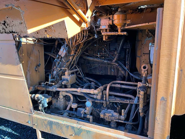 1990 autogru b75 reachstacker belotti - afbeelding 8 van  25
