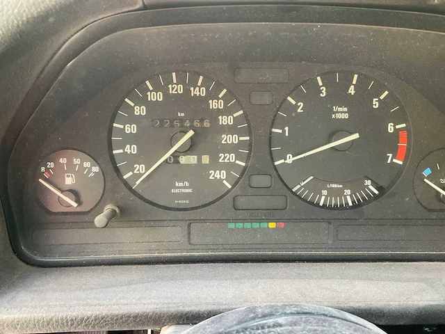 1990 bmw 5 2.5l e46 oldtimer - afbeelding 6 van  23