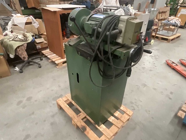 1990 brierley zb-21 gereedschapsslijpmachines - afbeelding 1 van  13