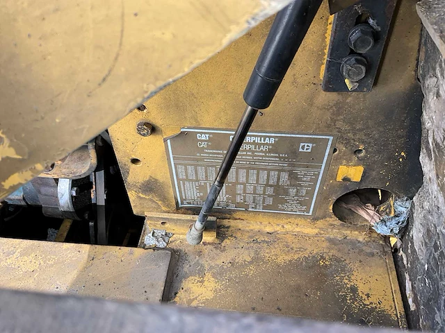 1990 caterpillar v90e vorkheftruck - afbeelding 37 van  43