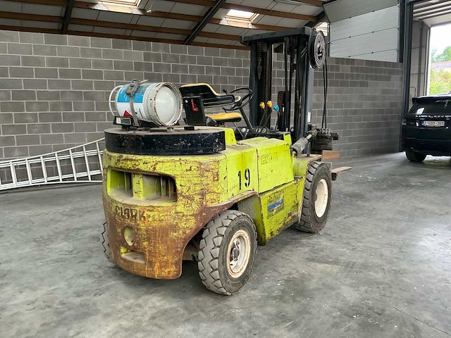 1990 clark c500 vorkheftruck - afbeelding 35 van  39